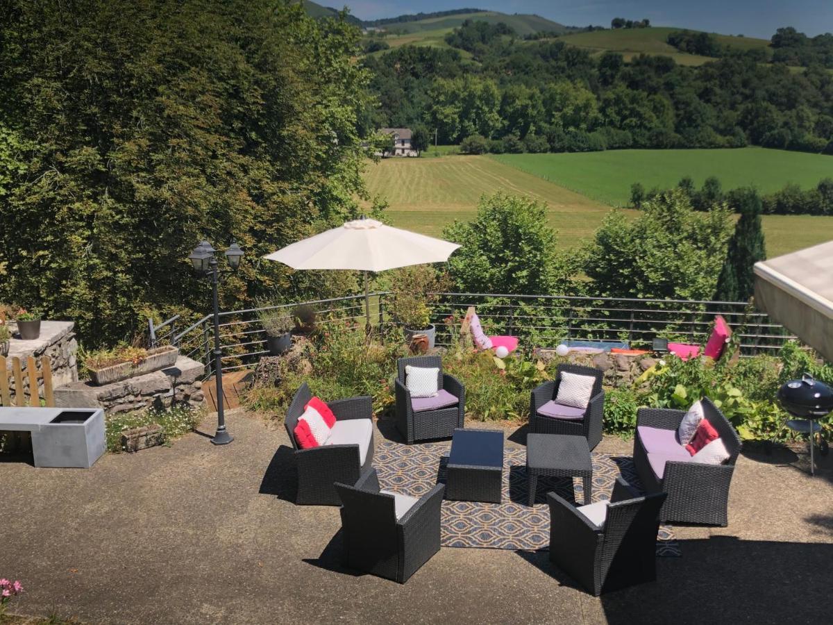 Maison de vacances Pays basque et Béarn - Capacité 14 personnes - Week-end, tourisme, séminaires, stages, réunions Lanne-en-Baretous Extérieur photo