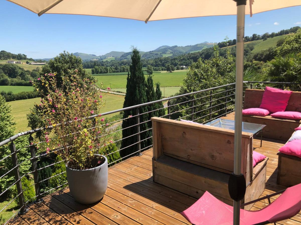 Maison de vacances Pays basque et Béarn - Capacité 14 personnes - Week-end, tourisme, séminaires, stages, réunions Lanne-en-Baretous Extérieur photo