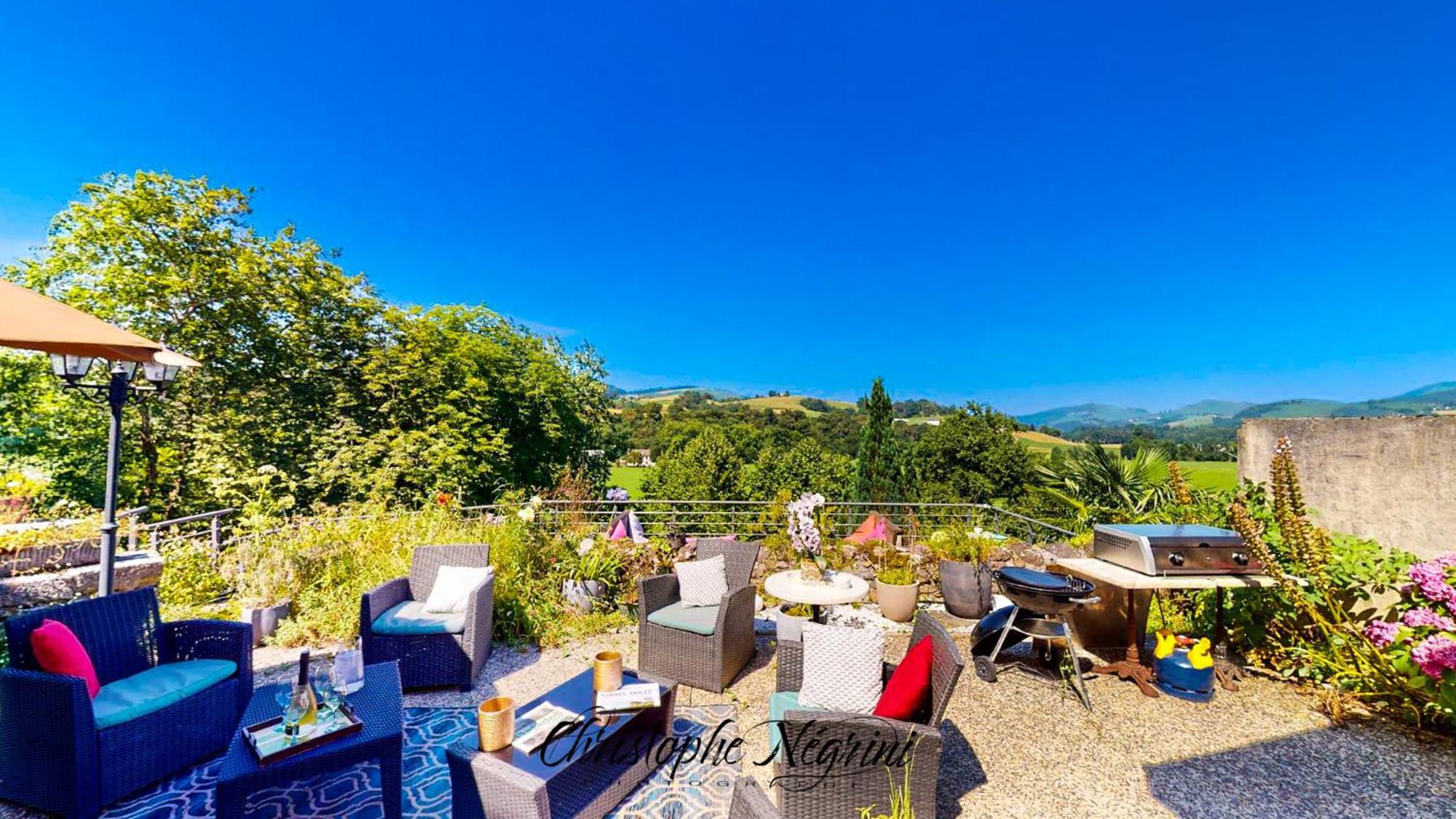 Maison de vacances Pays basque et Béarn - Capacité 14 personnes - Week-end, tourisme, séminaires, stages, réunions Lanne-en-Baretous Extérieur photo